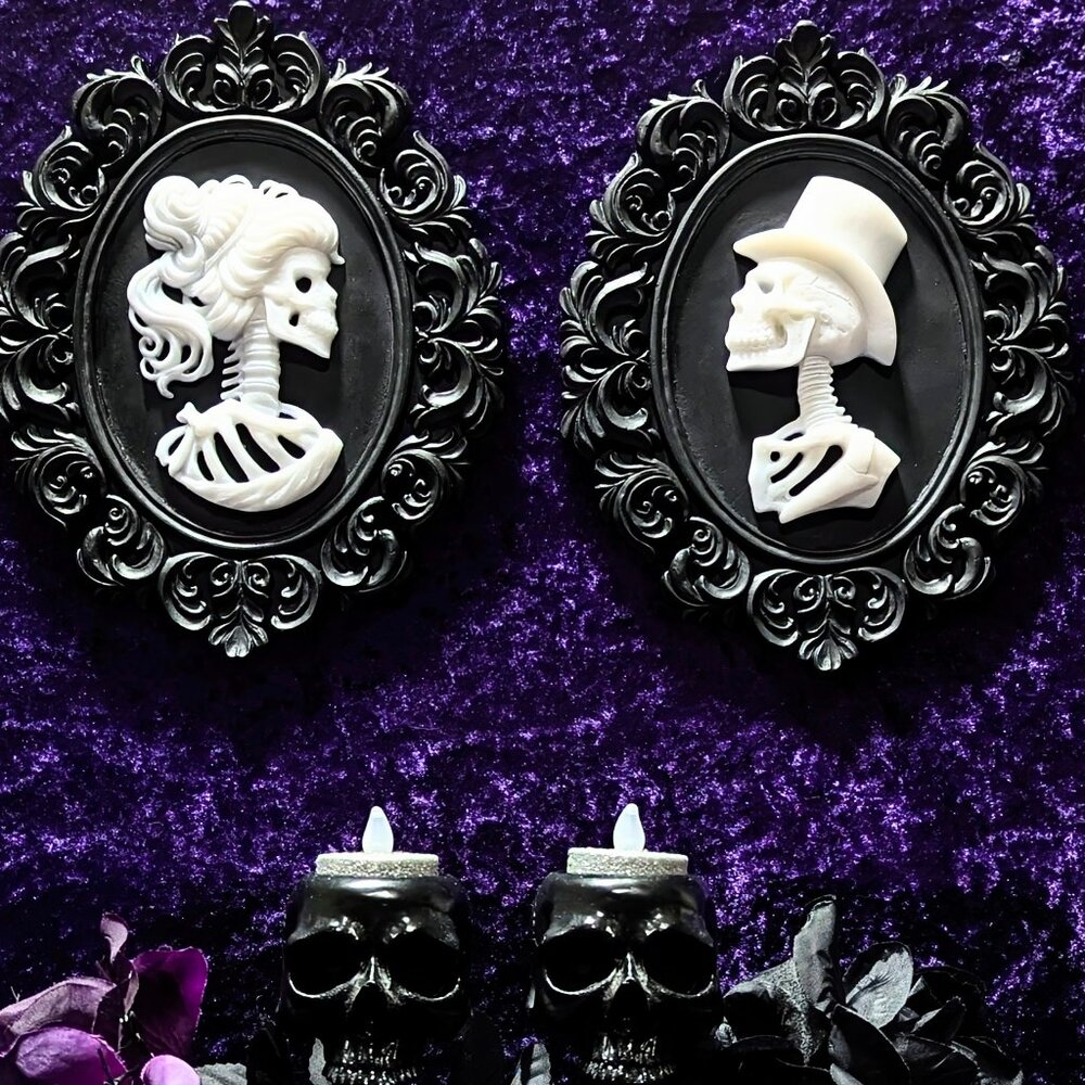 Victorian Gothic Skeleton Cameo Couple Resin Wall Plaque Set • Creepy Home Decor